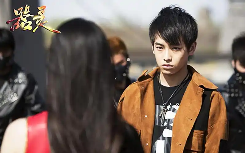 《器灵》热播 彭昱畅开启热血少年的正义之路
