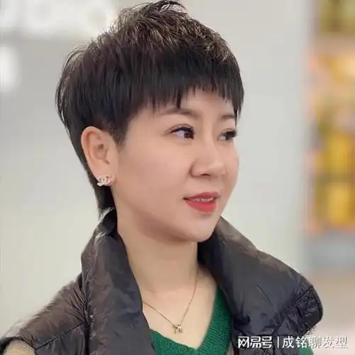 短发也疯狂4050岁轻熟女必备洋气发型大揭秘