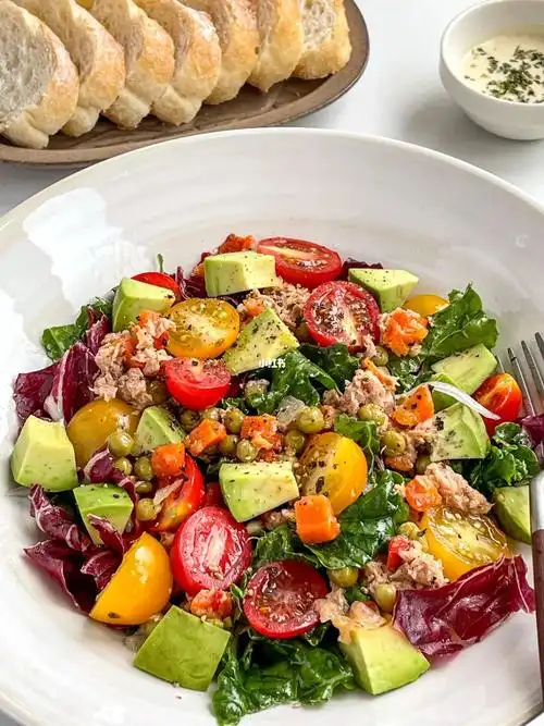 92沙拉菜好吃的秘诀01地中海五彩金枪鱼沙拉