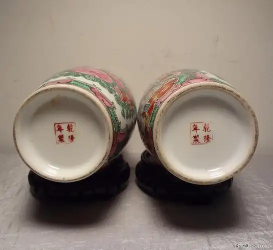 清末民初广彩人物花卉对瓶