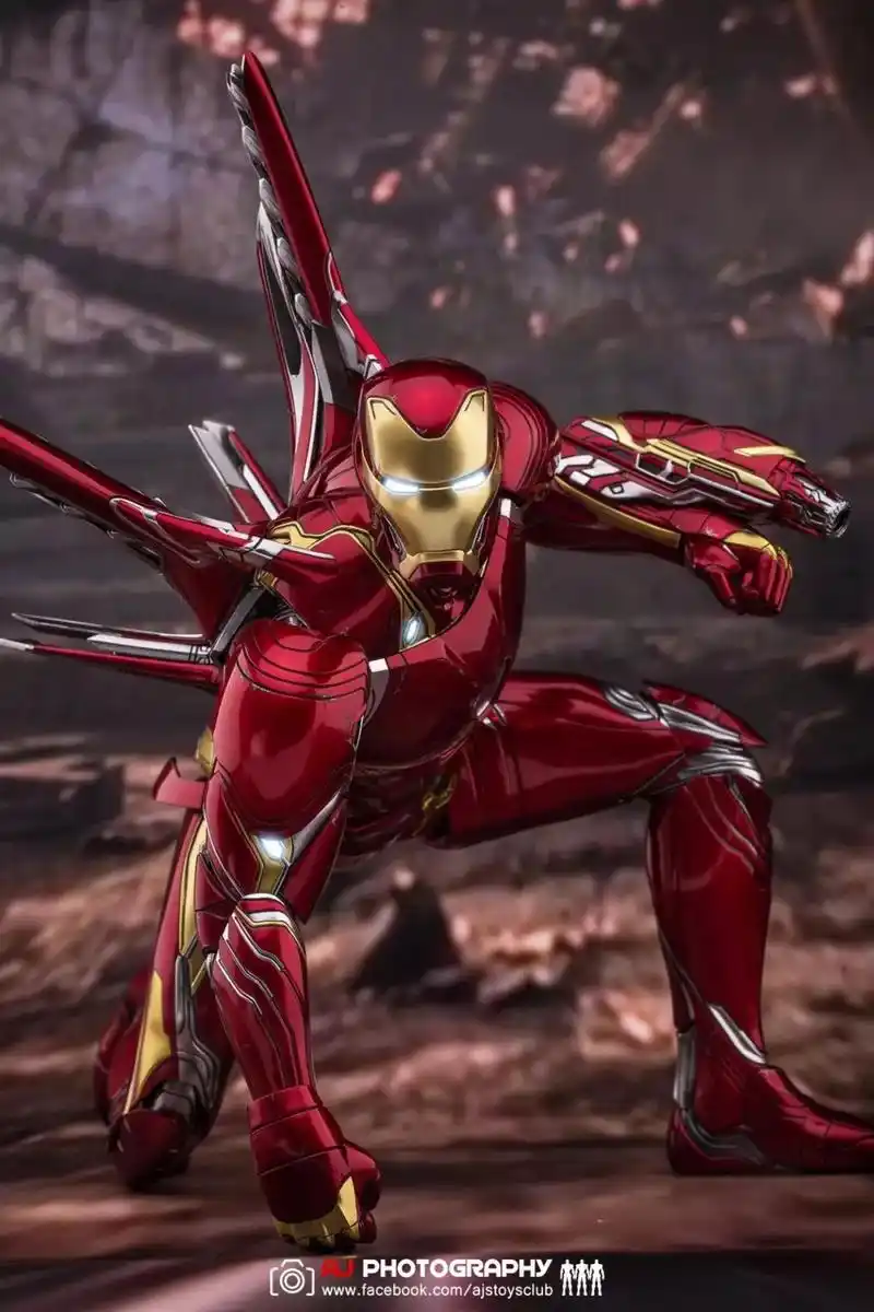 来欣赏下hot toys钢铁侠mk50美图吧!