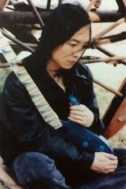 52岁许巍再登舞台引泪目他不在江湖江湖却一直在等他