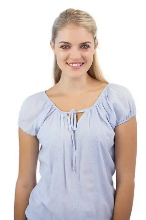 西方人,一个人,站,笑,微笑,露齿笑,竖图,室内,白天,白色背景,正面