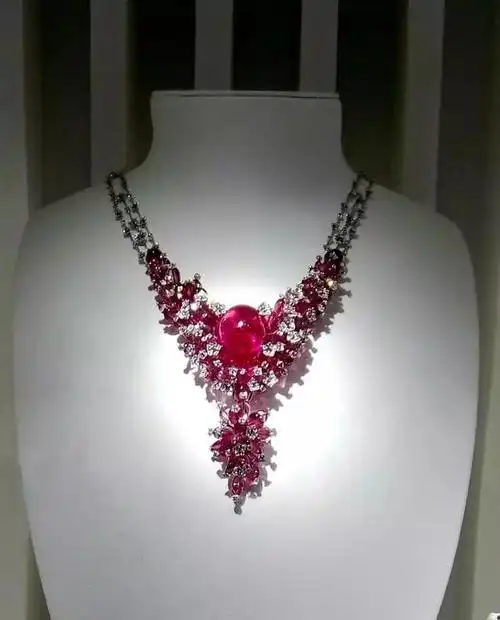 卡地亚珠宝要在上海展出了,据说展览总价值是个天文数字!