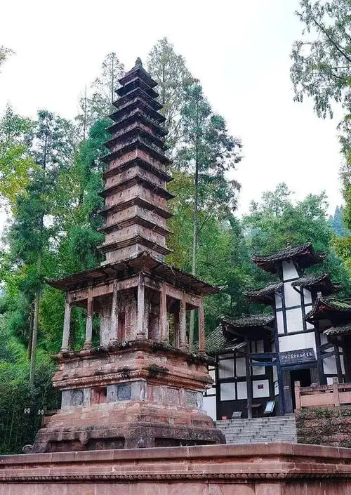 成都邛崃南宋遗存的释迦如来真身宝塔,风格罕见!