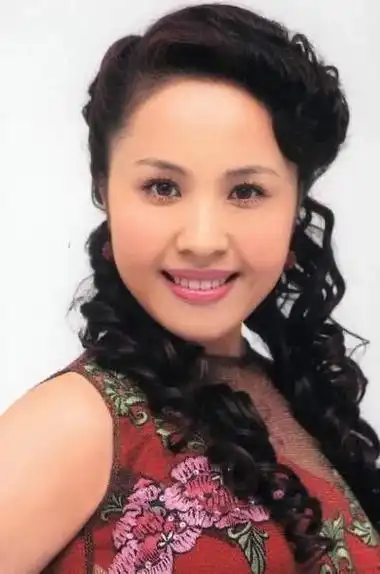 本文将对王莹的歌唱技法进行分析,并探讨其优缺点以及学习时需要注意