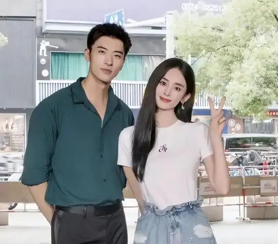 古力娜扎的感情往事:交往5个富二代男友,竟然个个是渣男