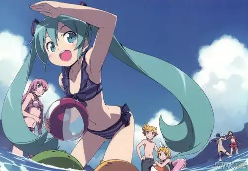 酷暑难当 初音未来泳装来袭