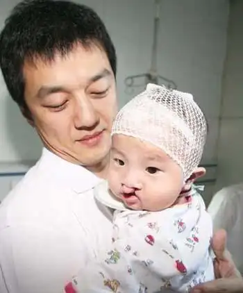 原来王菲生下孩子竟另有隐情,李嫣兔唇真相曝光!