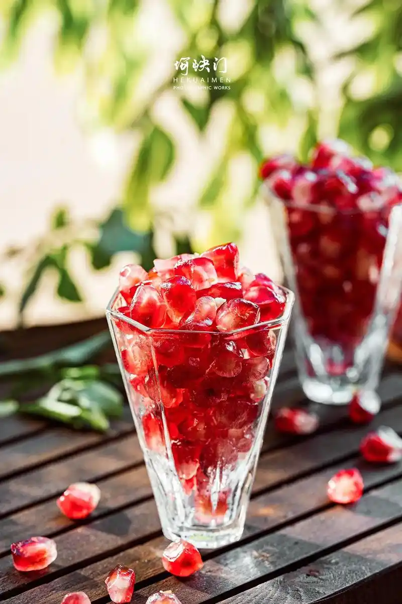 一组自然光拍摄的石榴.#美食摄影 #石榴 #静物摄影 - 抖音