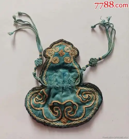 清代葫芦型荷包