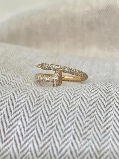 卡地亚钉子戒指满钻