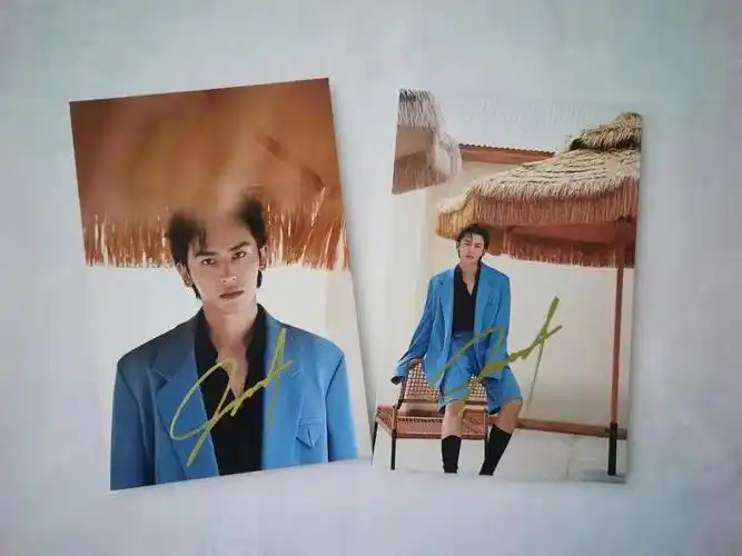 张哲瀚亲笔签名