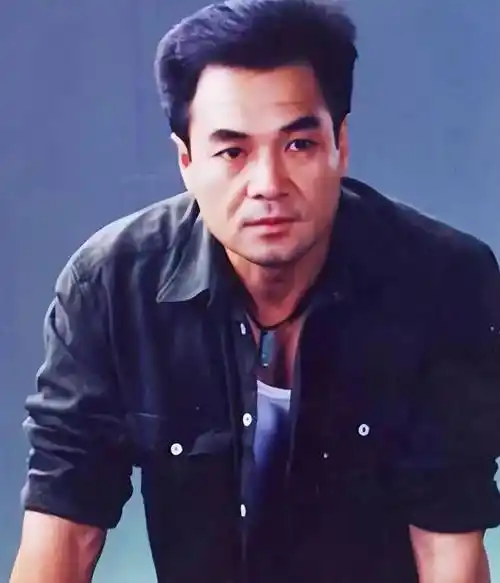 老戏骨尤勇:和前妻分手33年,娶小10岁沈蓉,60岁无儿无女也幸福_刘晓春