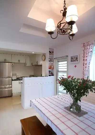 60平米两室一厅装修图闹中取静的住宅设计