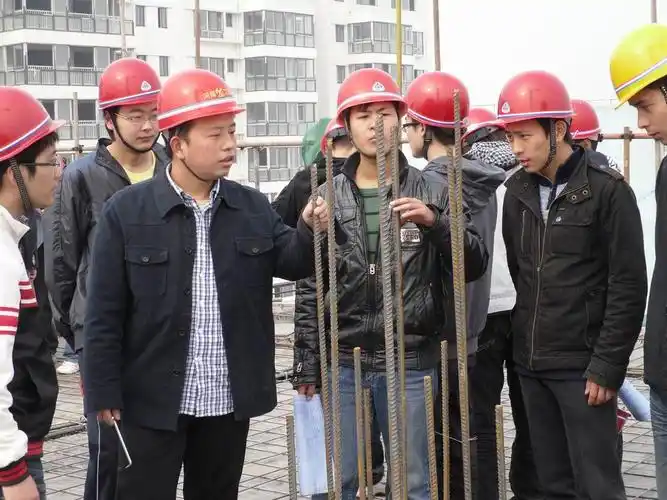 建筑工程技术专业学生学习实习-河南工业职业-城市建设学院