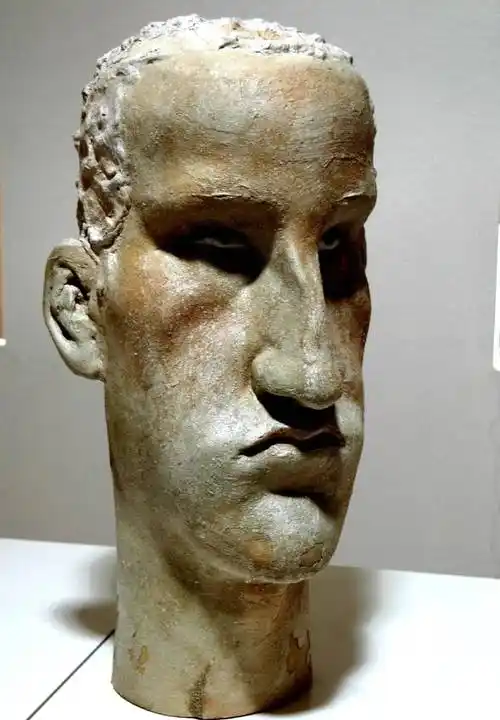 雕塑家罗小平教授作品选