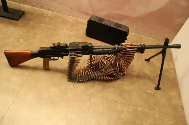 1967年式7.62毫米轻重两用机枪