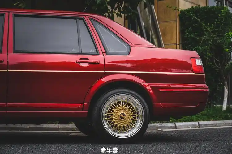 汽车美图:第二弹,桑塔纳翻新完成