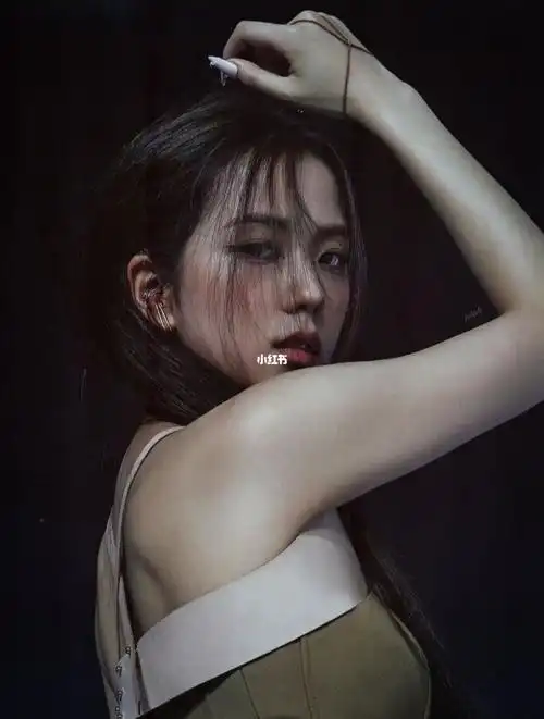 金智秀封神造型_金智秀_美女_jisoo_blackpink_蝴蝶结_金智秀jisoo