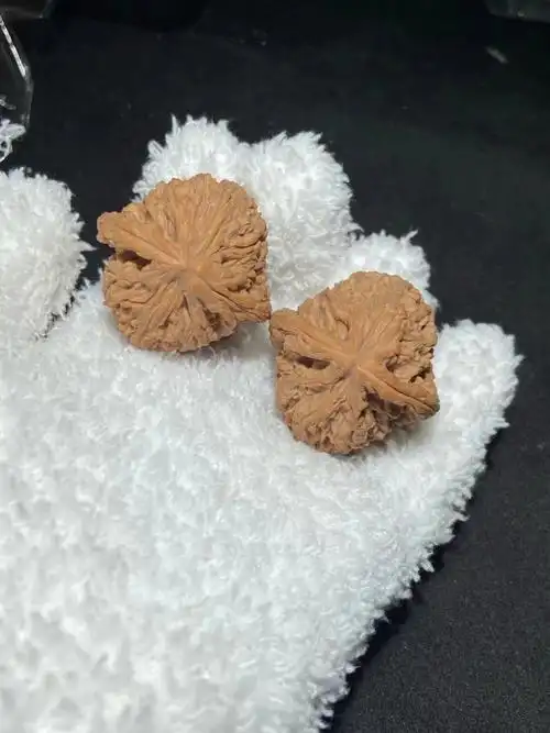 凹底高炮南疆～40-40-44,六面精配,十字尖蚂蚁纹,两只相似度很高,很