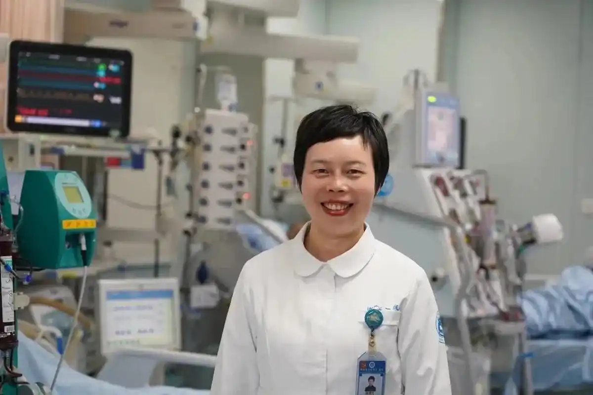 南丁格尔奖,她实至名归!5月12日国际护士节当天下午4时,红 - 抖音