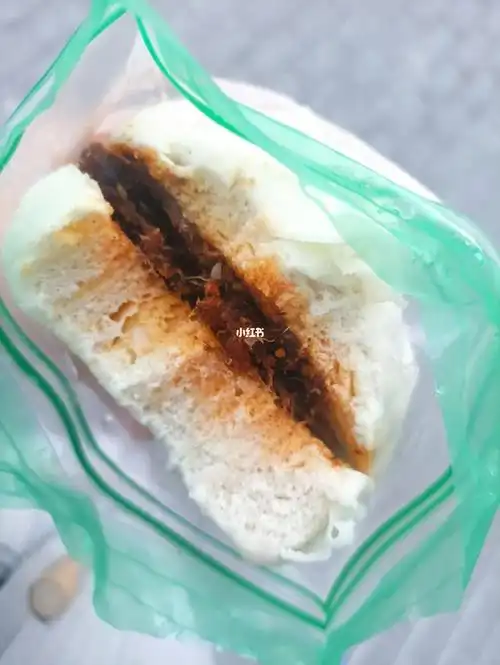 一人食香菇丝夹馍西安放心早餐的味道