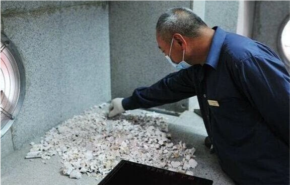 人的骨灰很多年以后会变成什么