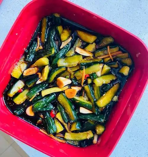 夏天最好的美食酱黄瓜