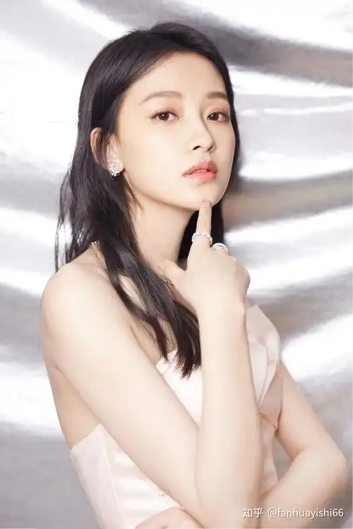 孙怡董子健个人资料