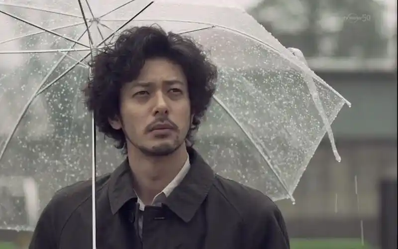 小田切让大川端侦探社丧系颓废帅哥男神在线走台步误