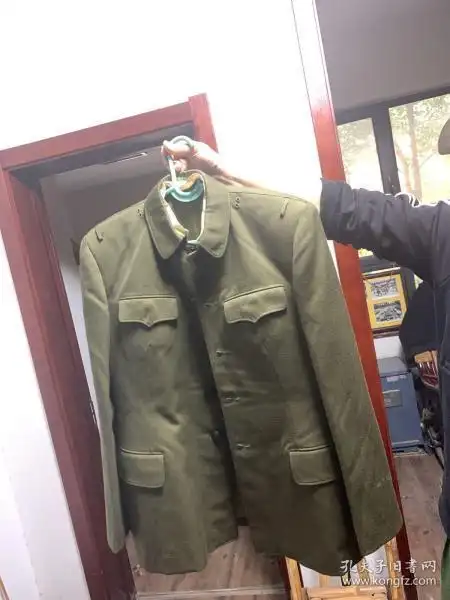 55式将校呢军装一身