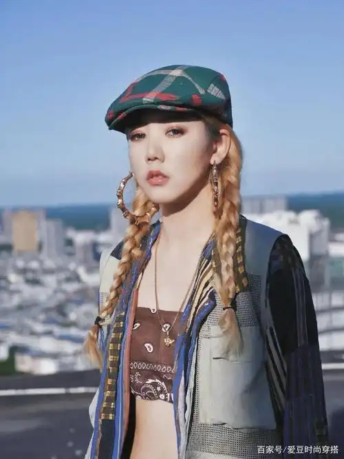 好看,率性又超会穿……这几位女rapper我爱了