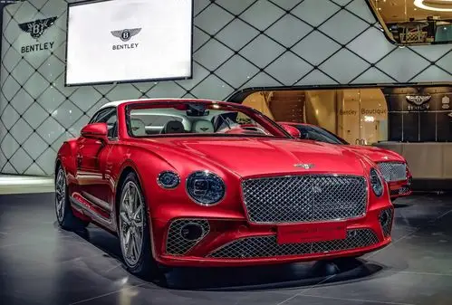 全新宾利欧陆gt及敞篷版首秀上海车展