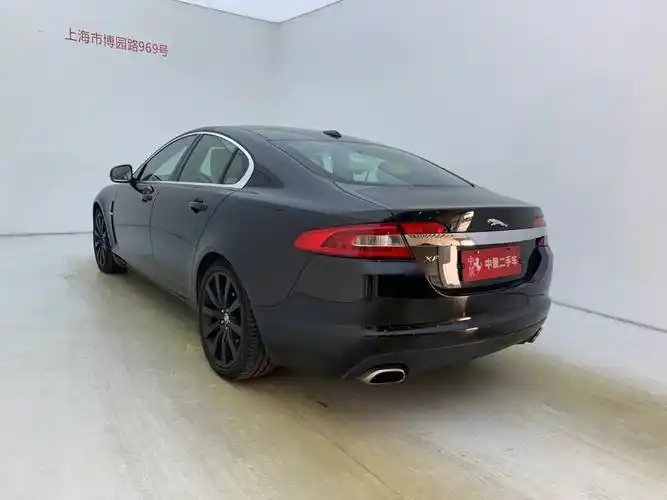 捷豹 xf  2009款 xf 3.0l v6豪华版图片
