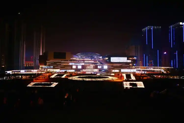 太原长风商务区大型灯光秀