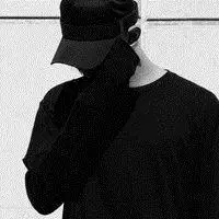 黑白伤感qq头像_那个远方叫有你的地方