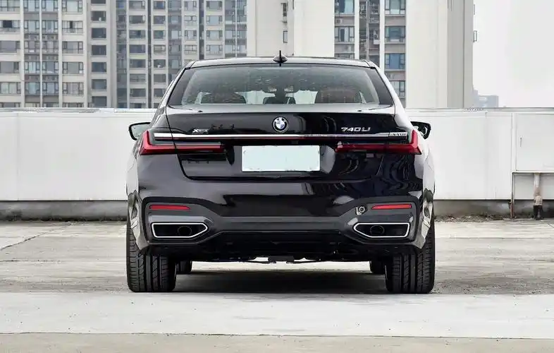 打卡挑战局#2022款宝马7系上市,105.5万起,价格下_2/2页