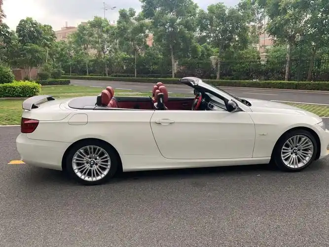 12款宝马335i 硬顶敞篷跑车 v6-3.
