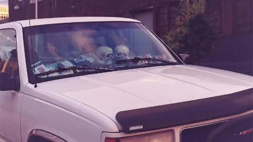 恐怖电影出场次数最多的车型揭晓 想开这辆车八字要够硬-新浪汽车