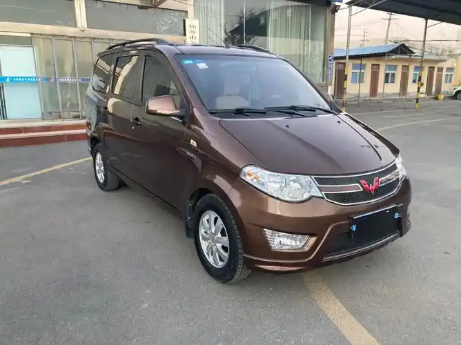 五菱宏光s#2万多面包车 准2017年五菱宏光s 实表3. - 抖音