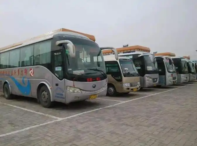 大巴车车位一大巴车车位二以上是本人的设计经验,仅供大家参考!