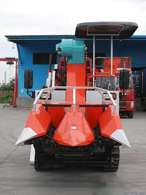 吉林隆泰4yzlp-2自走履带式玉米收获机