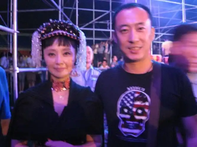 首页 公司图库 >> 正文公司图库 照片介绍: 刘志强 曲比阿乌