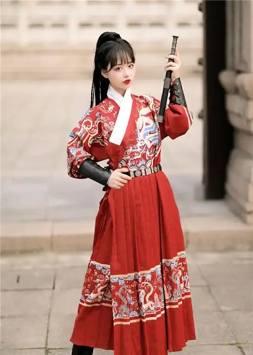 制贴里女明朝锦衣卫飞鱼服夏季男绣春刀夏曳撒蟒袍红色衣服护腕腰带s