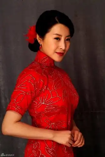 穿旗袍 秀腰身_新浪图集_新浪网