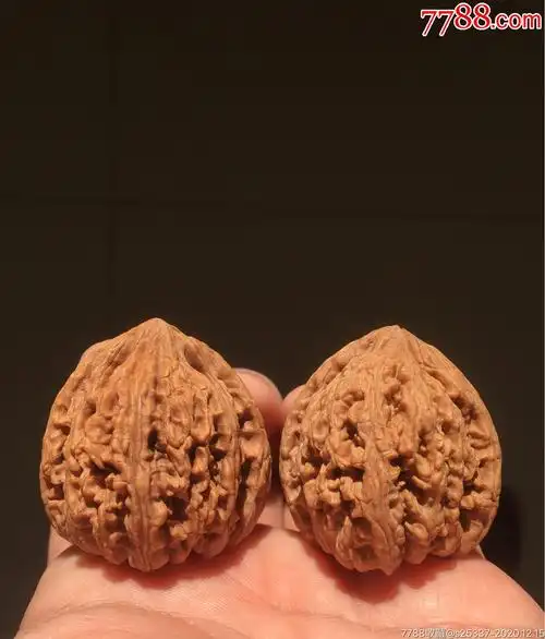 文玩核桃密纹狮子头8