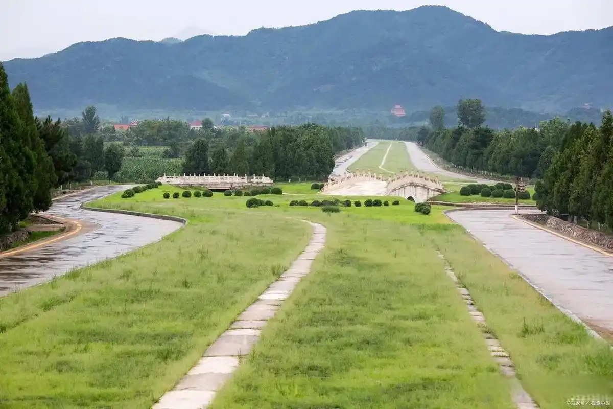 据传,庄墓最初的名字是庄周,因为这位伟大的思想
