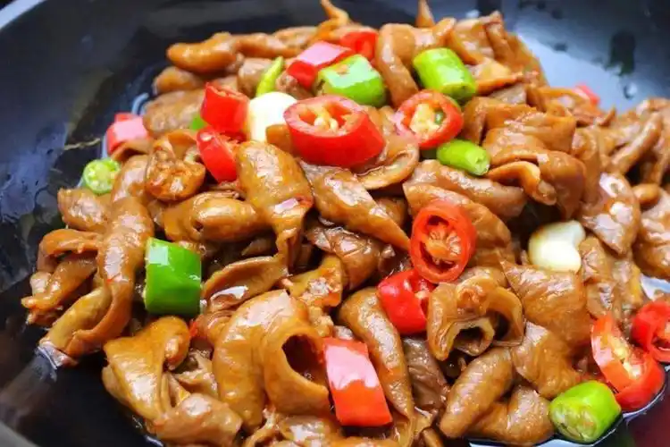 爆炒肥肠 说了换个清淡口味你又开始了,正好我最近看了一些营养专家说