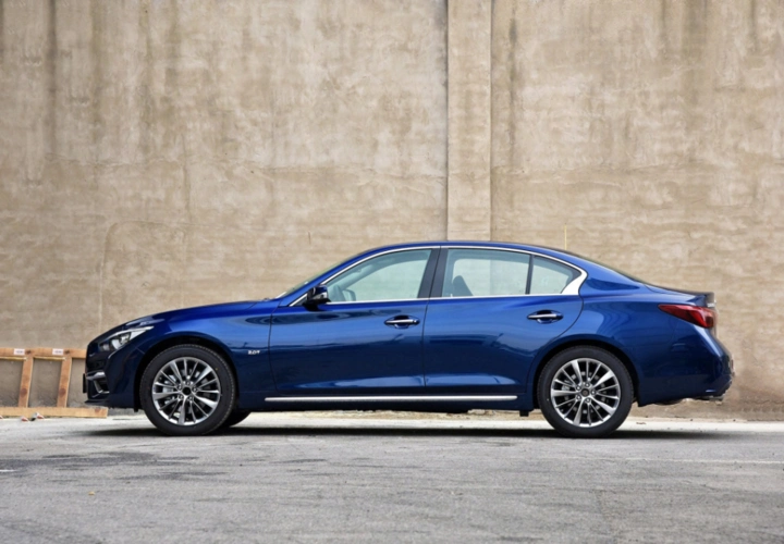 降价求生也艰难英菲尼迪q50l跌到20万没人要真的要凉